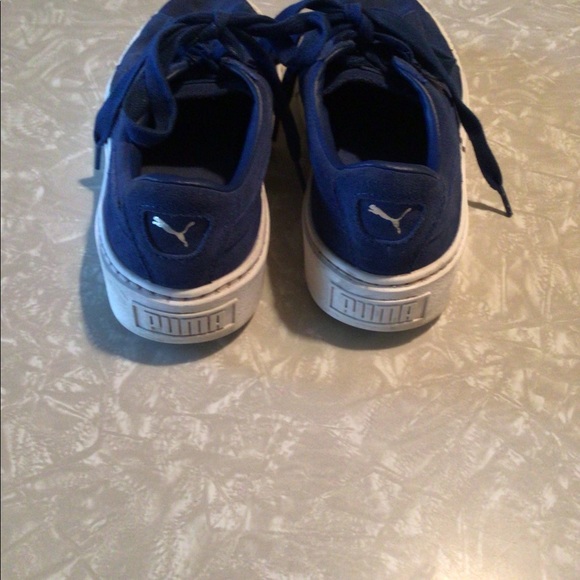 Puma women’s suede plate form core fashion sneaker - Picture 3 of 5